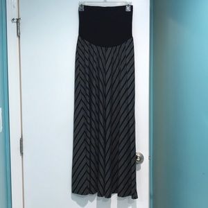 NWT Maxi maternity skirt with chevron pattern